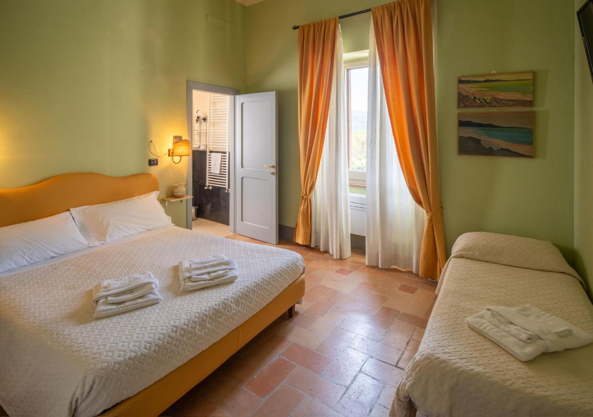B&B Porta Perugina Bevagna Exterior photo