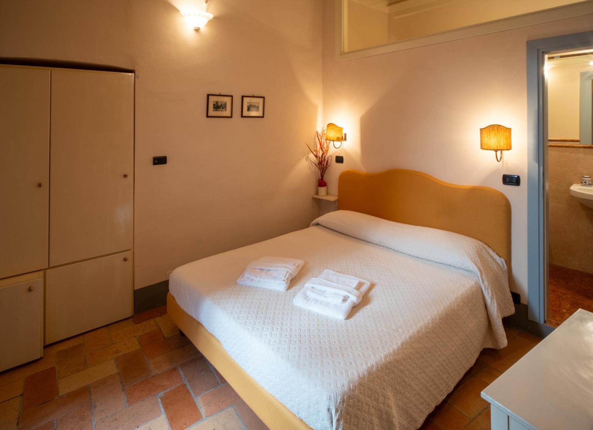 B&B Porta Perugina Bevagna Exterior photo